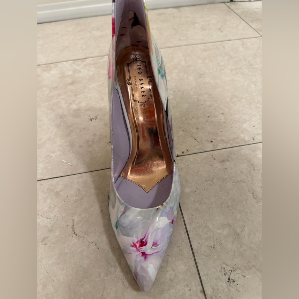 Ted Baker Multicolor Floral Heels called “Hanging Gardens”.  Stunning - Picture 7 of 13